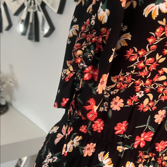 H&M Black Floral Dress open with button at front size 2 - Picture 9 of 16